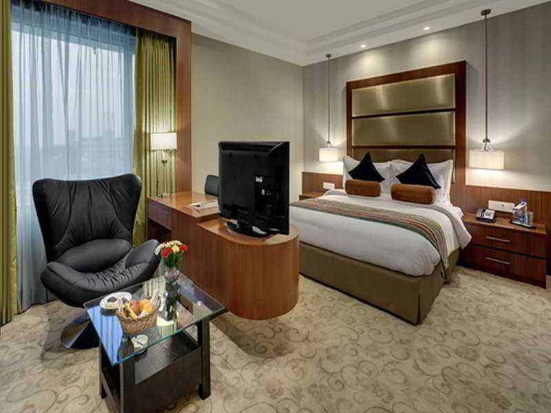Ramada Ahmedabad Hotell Eksteriør bilde